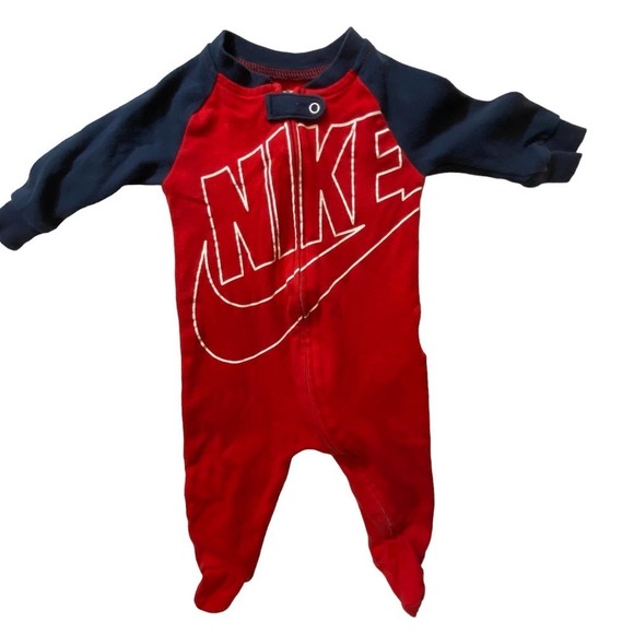 Nike lot (2) one piece footed 6 mos Preowned nike logo - Picture 3 of 12